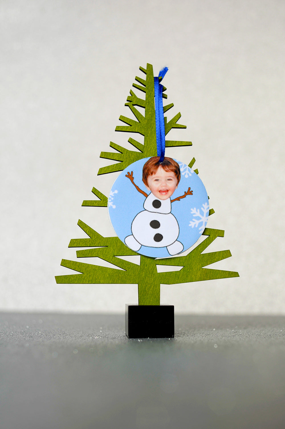 Upcycled DIY Giftwrap Ornaments!